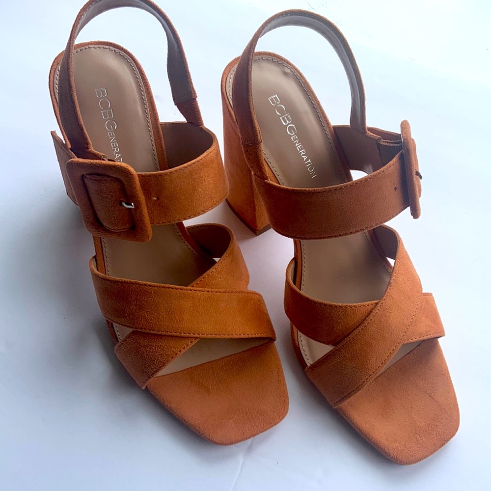 NWT BCBG High sandal- Size 9